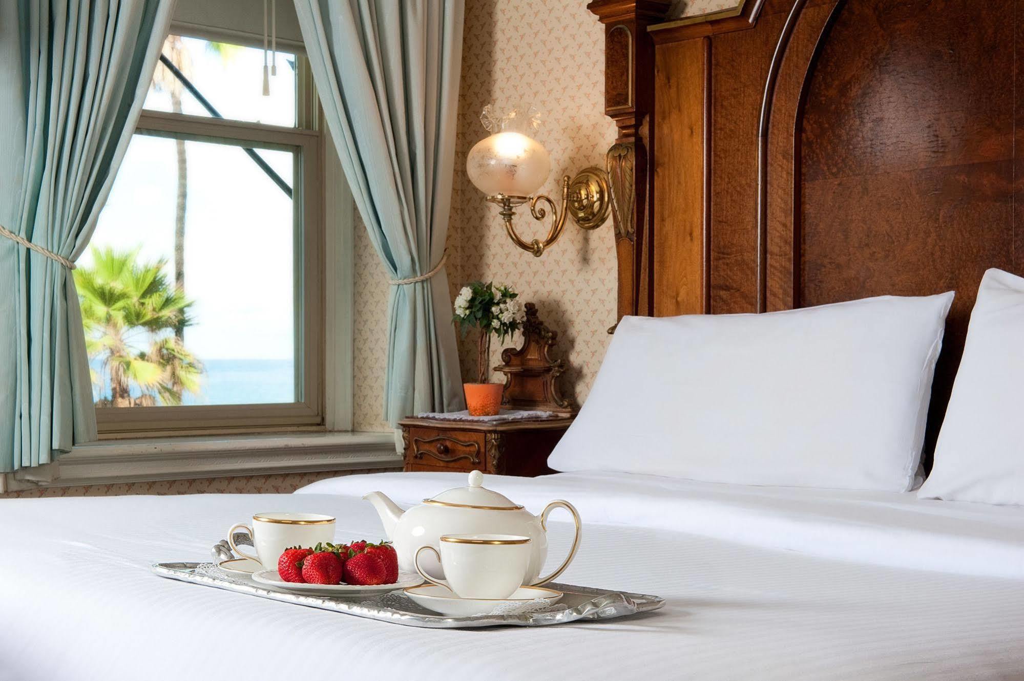 Doryman'S Oceanfront Inn Newport Beach Buitenkant foto